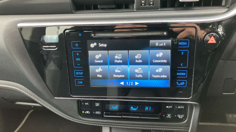 Toyota Auris 1.8 Hybrid Icon Tech TSS 5dr CVT Hybrid Estate